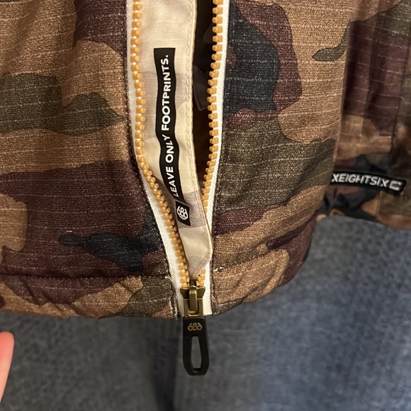 686 Women's Athena Jacket - Picture 10 of 13